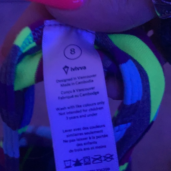 Lulu lemon kids (Ivivva) Tank - Picture 4 of 4